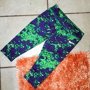 Nike toddler cropped leggings green blue geometric B10
